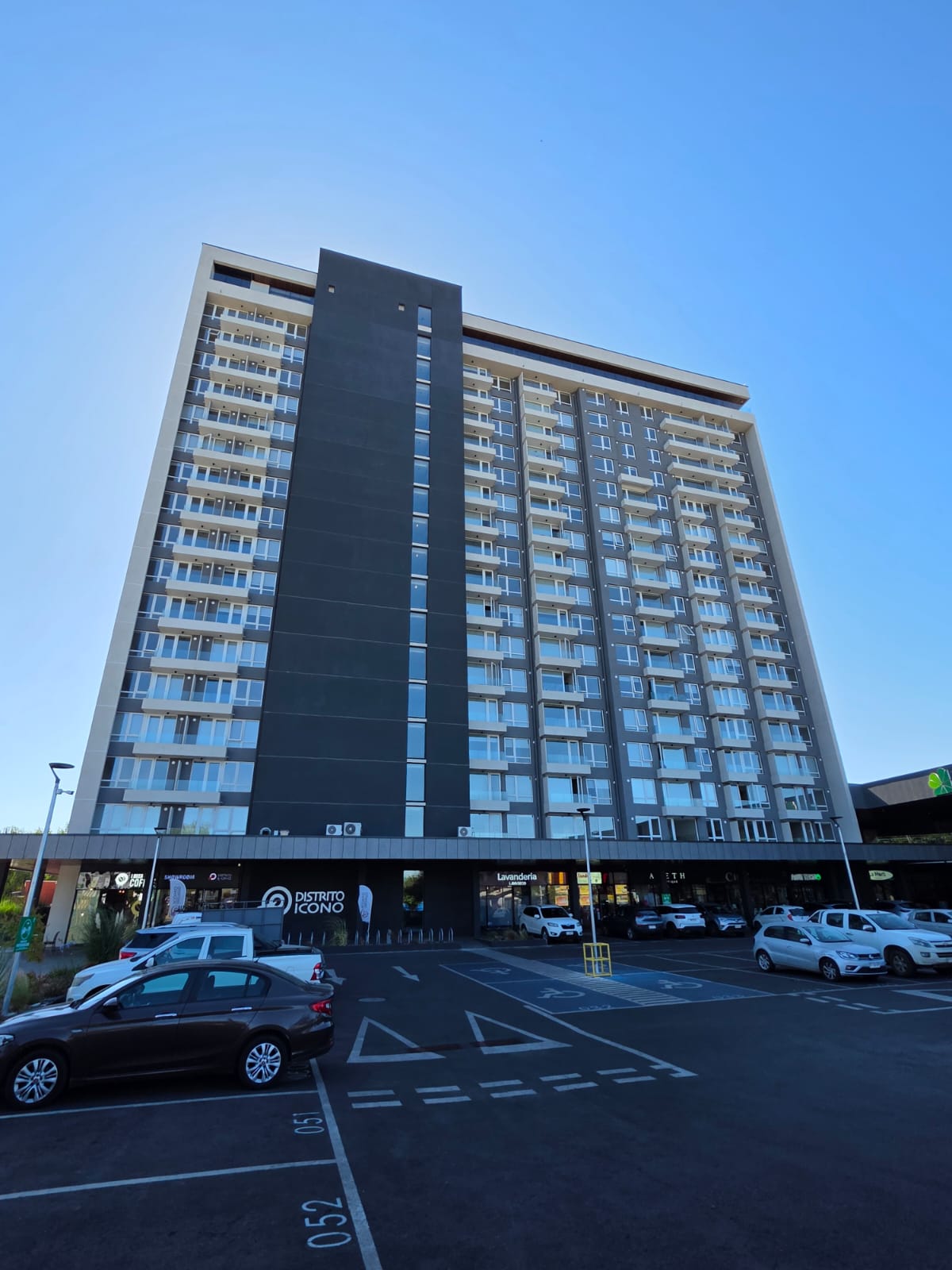 SE ARRIENDA STUDIO DISTRITO ICONO